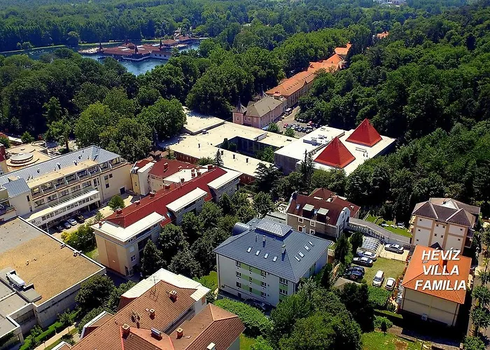 ファミリア 4* ヘーヴィーズ